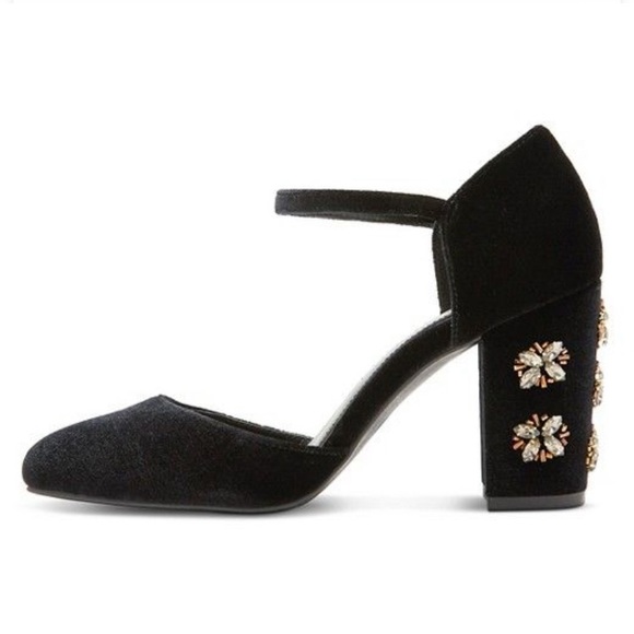 Anthropologie Shoes - NBW FarylRobin Beaded Velvet Heels Anthropologie Shoes - NBW FarylRobin Beaded Velvet Heels